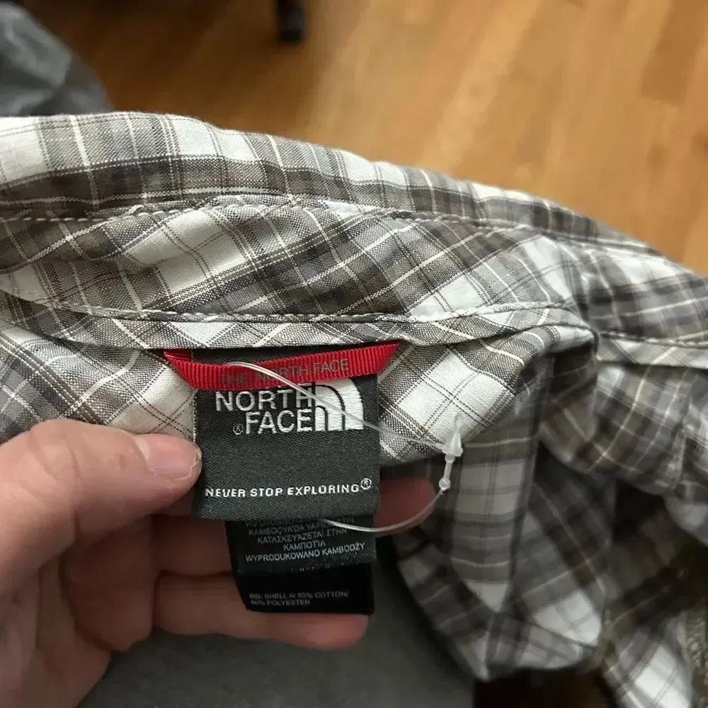 The North Face Plaid Button Down Shirt NWOT
